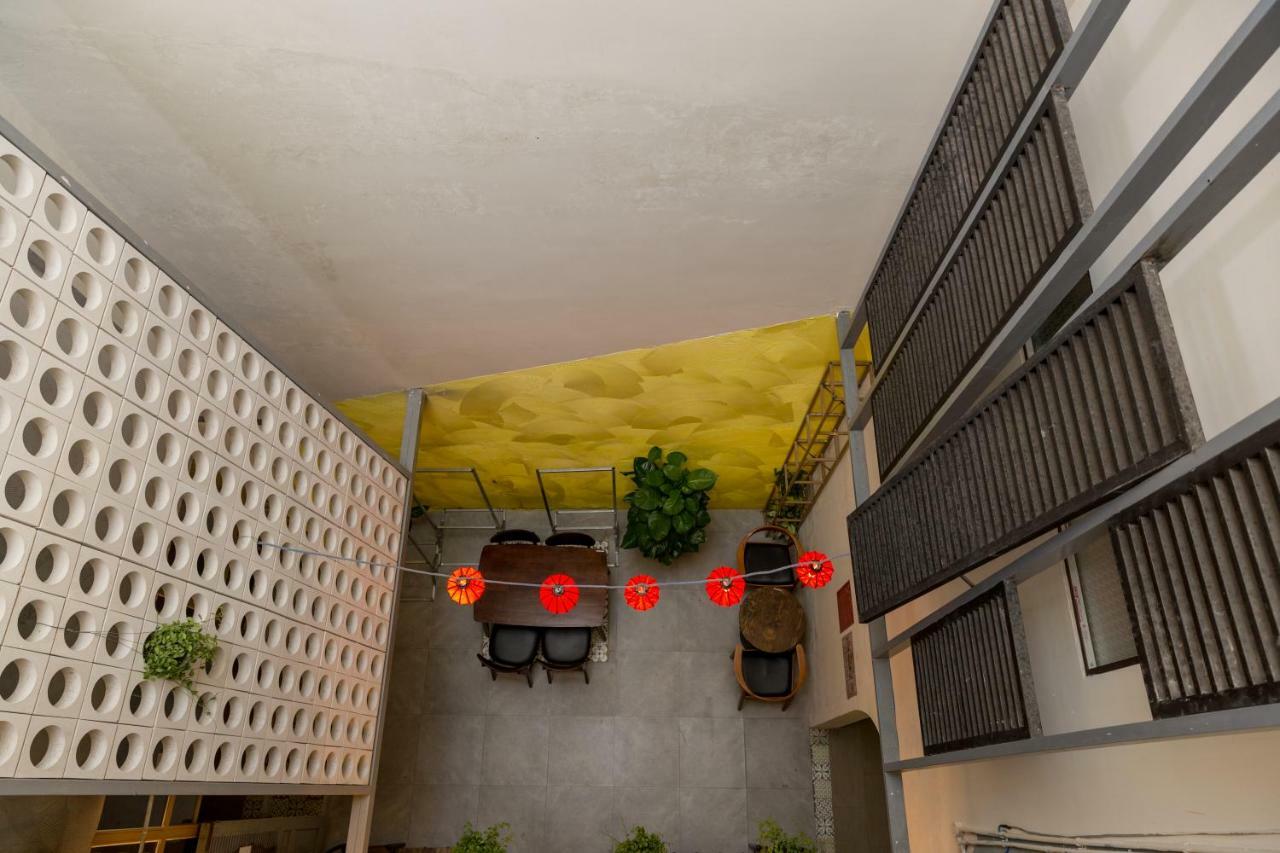 Go Home Homestay & Coffee ダナン市 エクステリア 写真