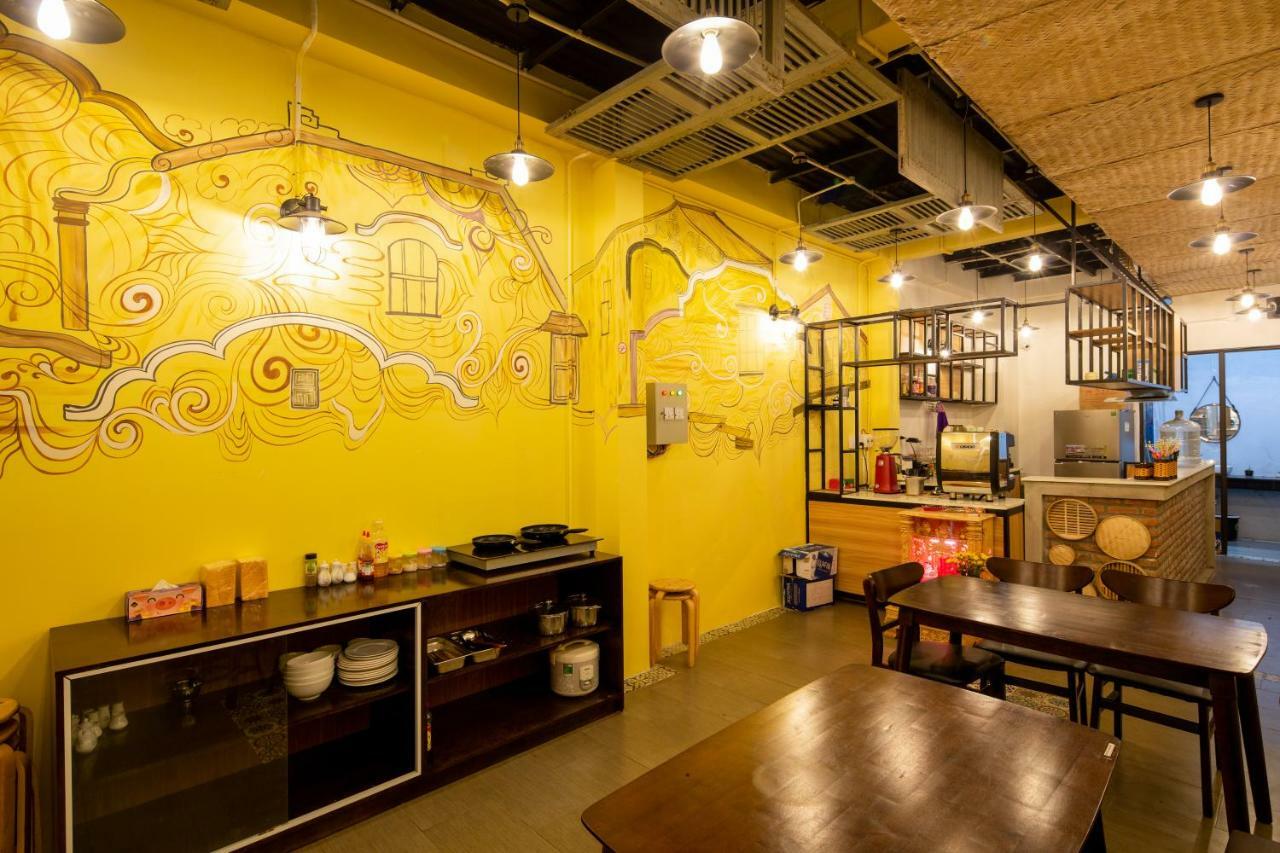 Go Home Homestay & Coffee ダナン市 エクステリア 写真